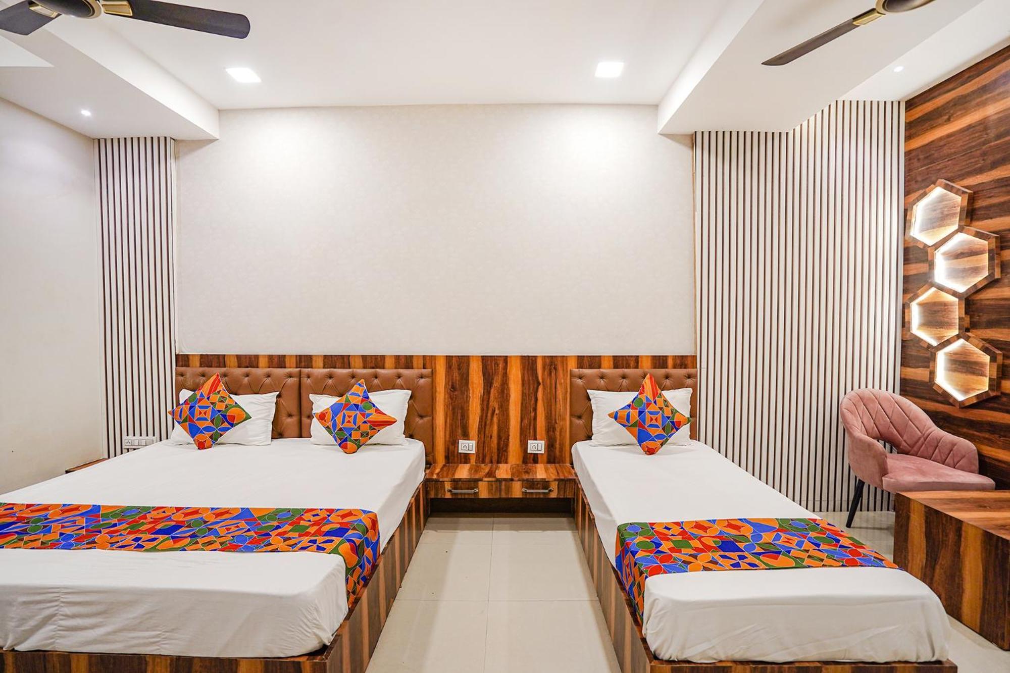 Fabhotel Ts Inn Faithfulganj Bagian luar foto