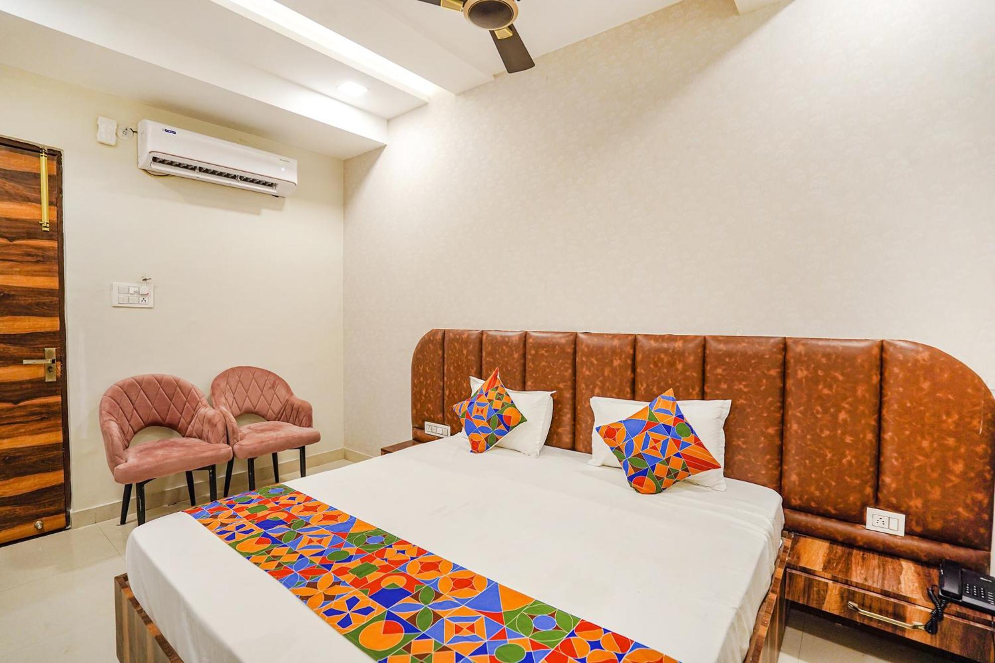 Fabhotel Ts Inn Faithfulganj Bagian luar foto
