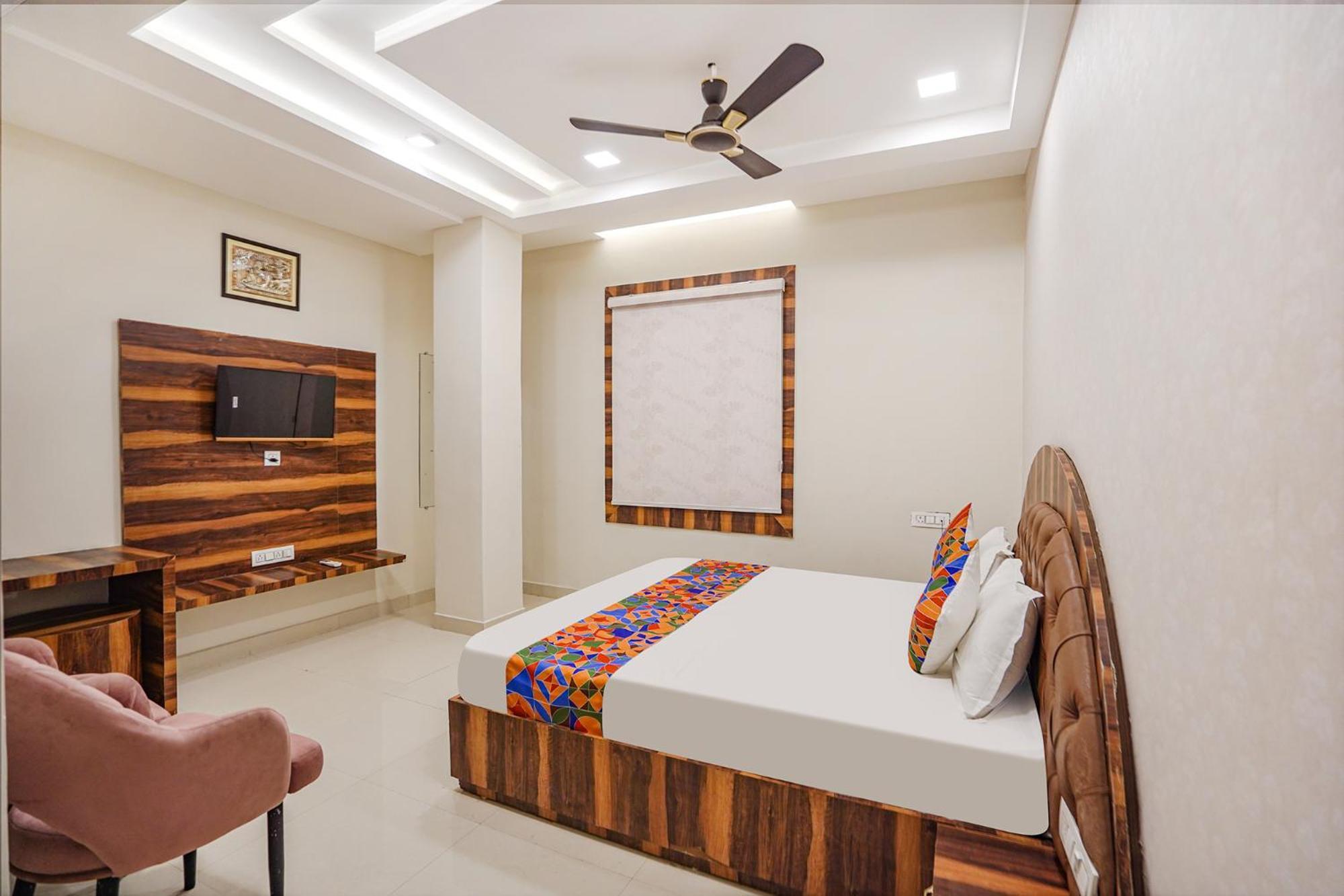 Fabhotel Ts Inn Faithfulganj Bagian luar foto