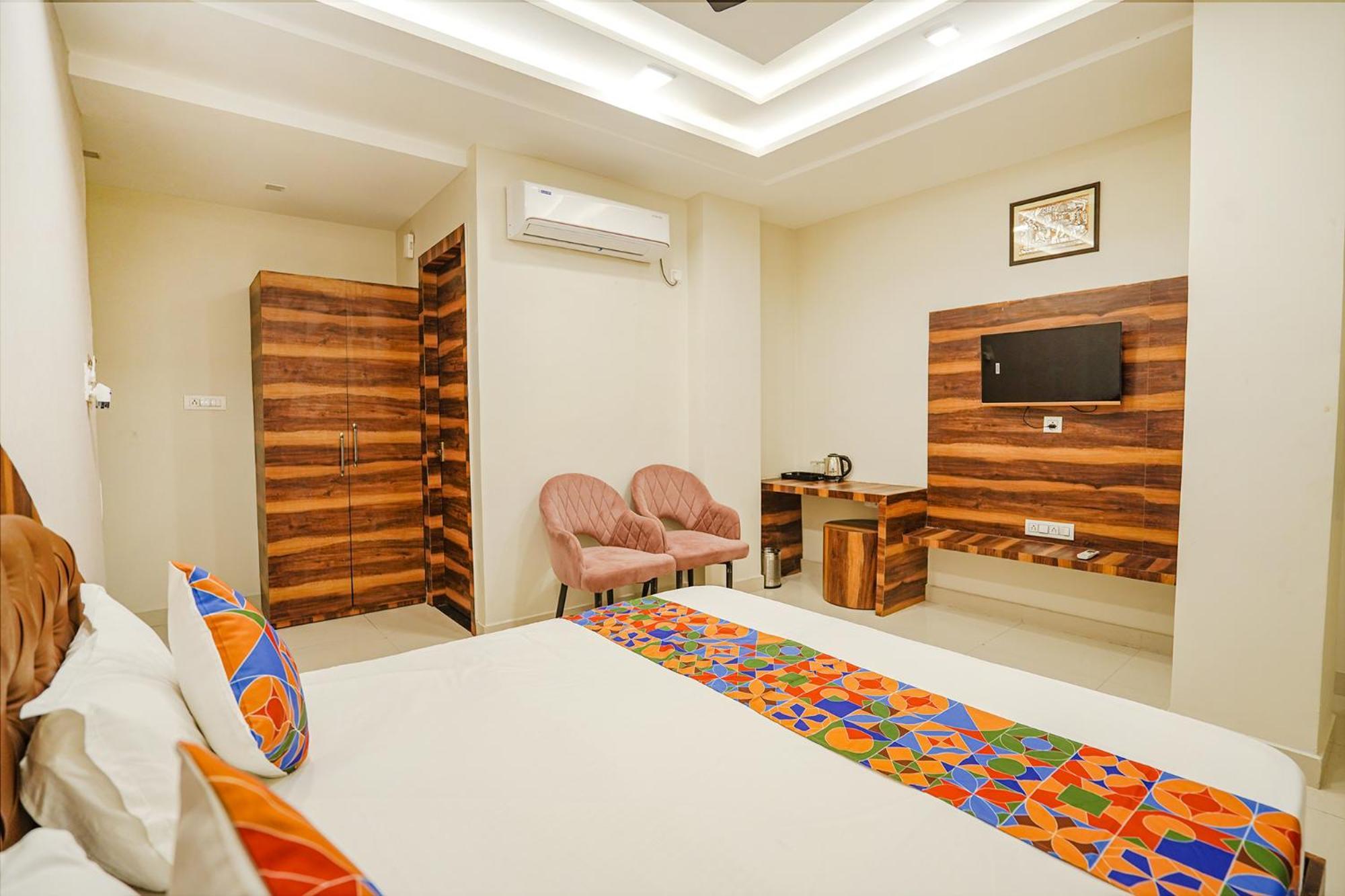 Fabhotel Ts Inn Faithfulganj Bagian luar foto